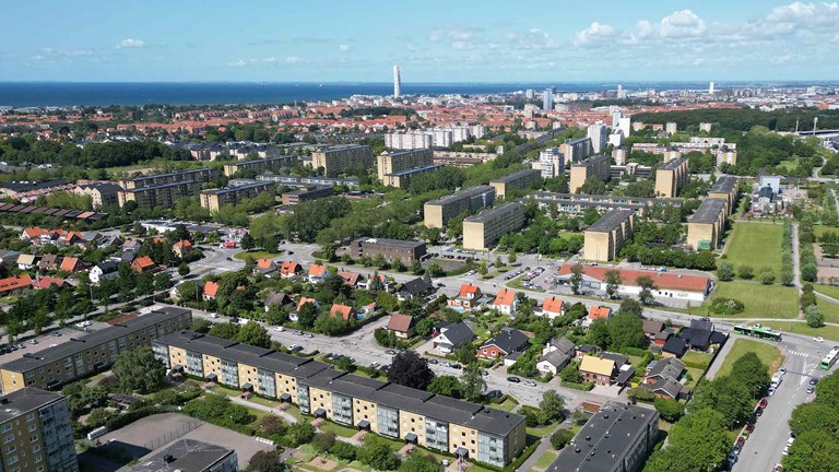 Översiktsbild över hustak i Bellevuegården i Malmö