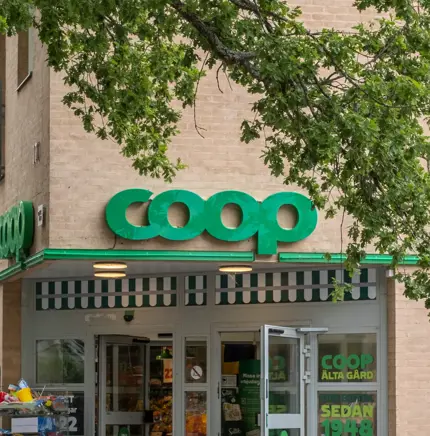 bostadsratter_stockholm-nacka-altadalen_skogsglantan_coop.webp