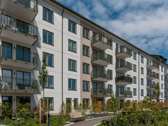 bostadsratter_malmo-elinegard_kalka_fasad-gard.webp