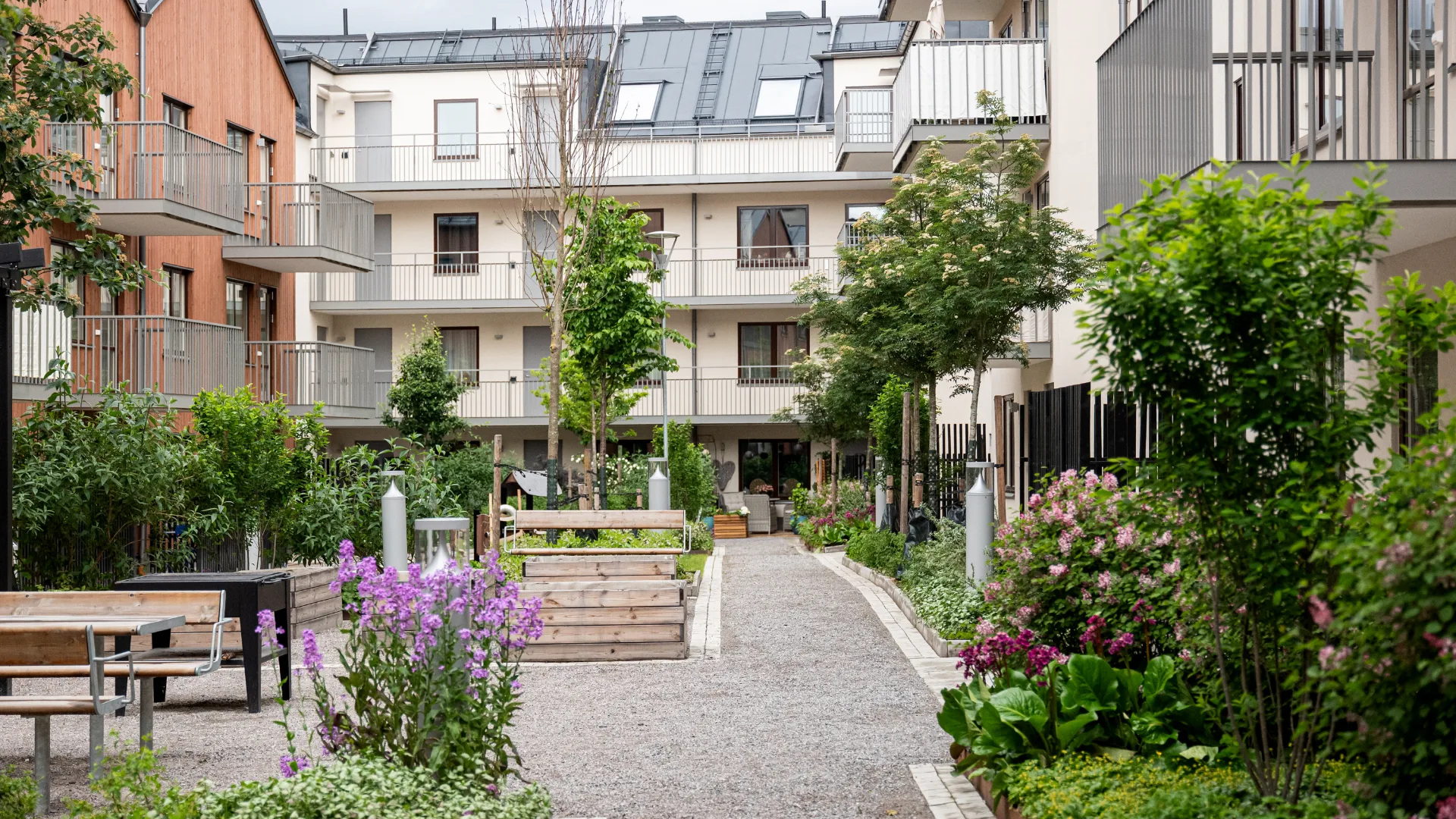 projekt_stockholm-sollentuna_valla_bakgard_gronska.webp