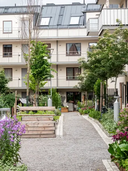 projekt_stockholm-sollentuna_valla_bakgard_gronska.webp