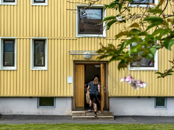 forvaltning_goteborg-jonsered_fasad-gul.webp