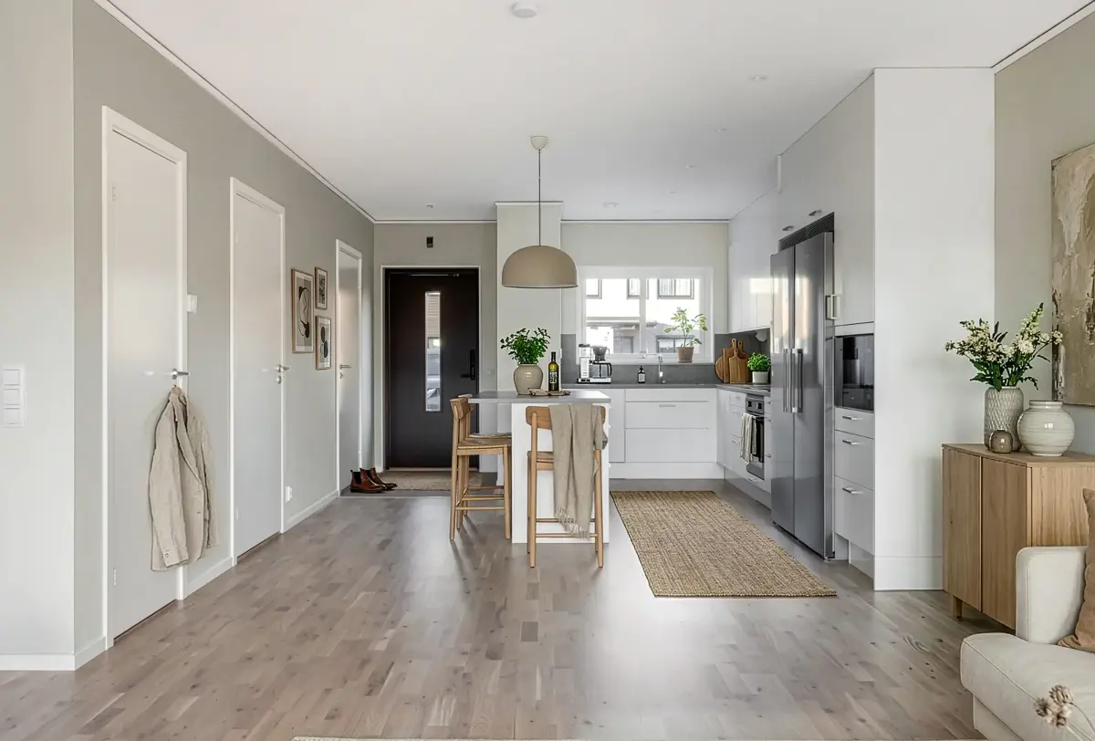 bostadsratter_stockholm-nacka-altadalen_skogsglantan_1.webp